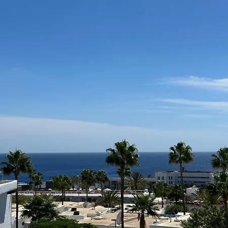 Blue Sea View Apartment